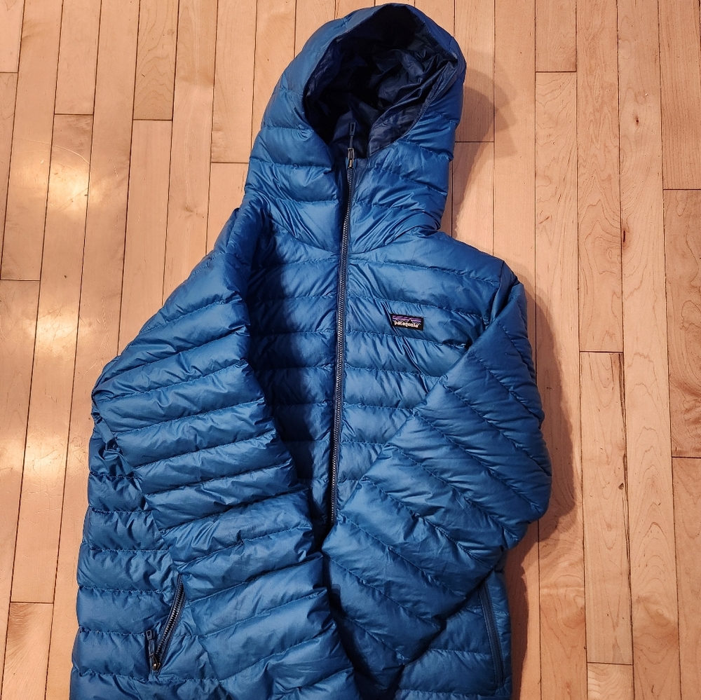 Patagonia down jacket, great condition, very warm almost new.